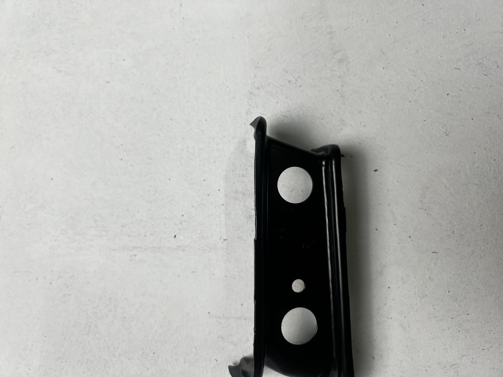 фото №10, Toyota hilux vii 7 11 - 15 напрямна кронштейн кронштейн крила перед правий