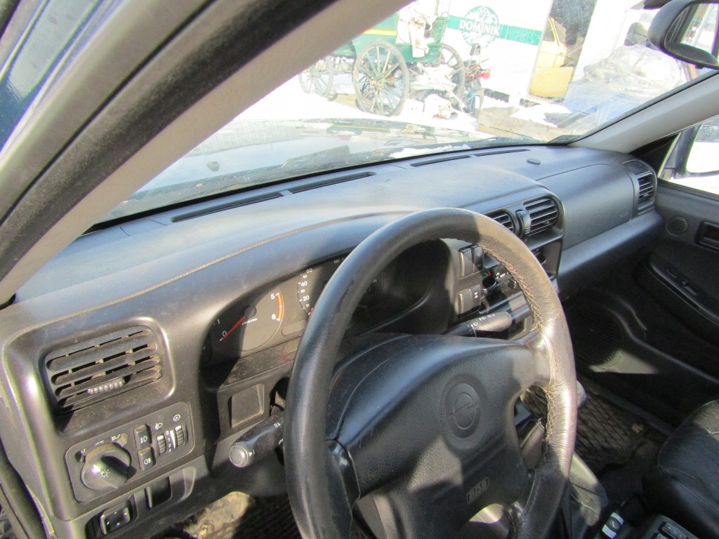 Купити Opel frontera b панель приладів 98-01 5d