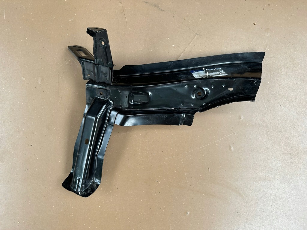 фото №1, Kia venga 09-18r кронштейн лівий підкрилок