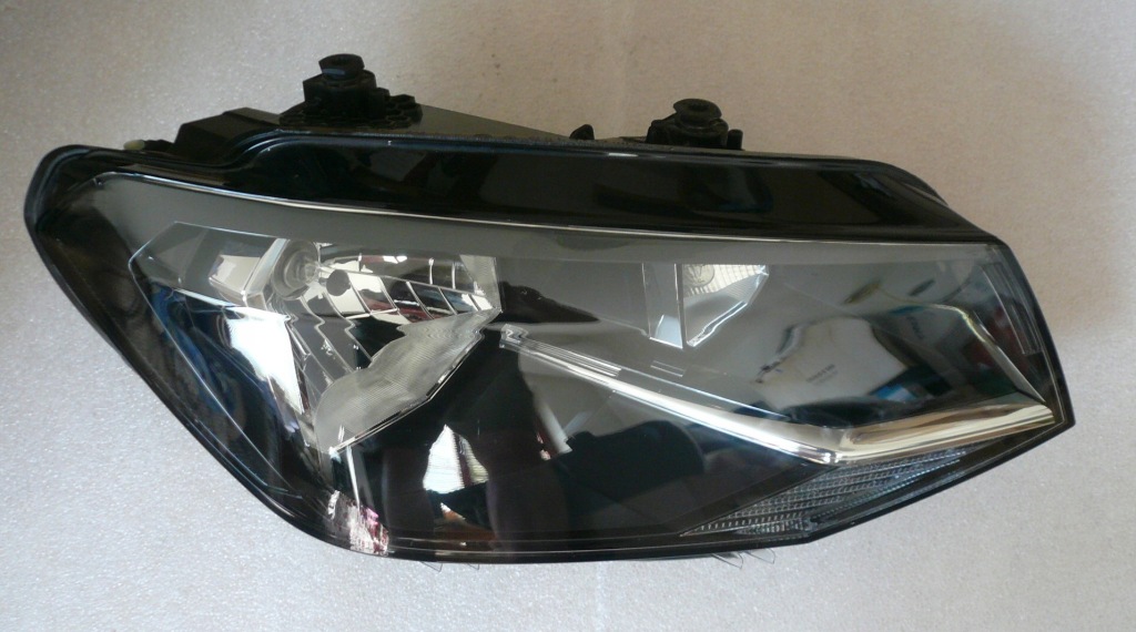 фото №1, Лампа фара vw caddy iv правий протитуманна фара europa