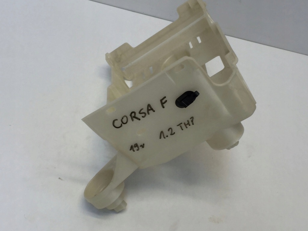 Купити Opel corsa f 2020 пластик основа 9826238280