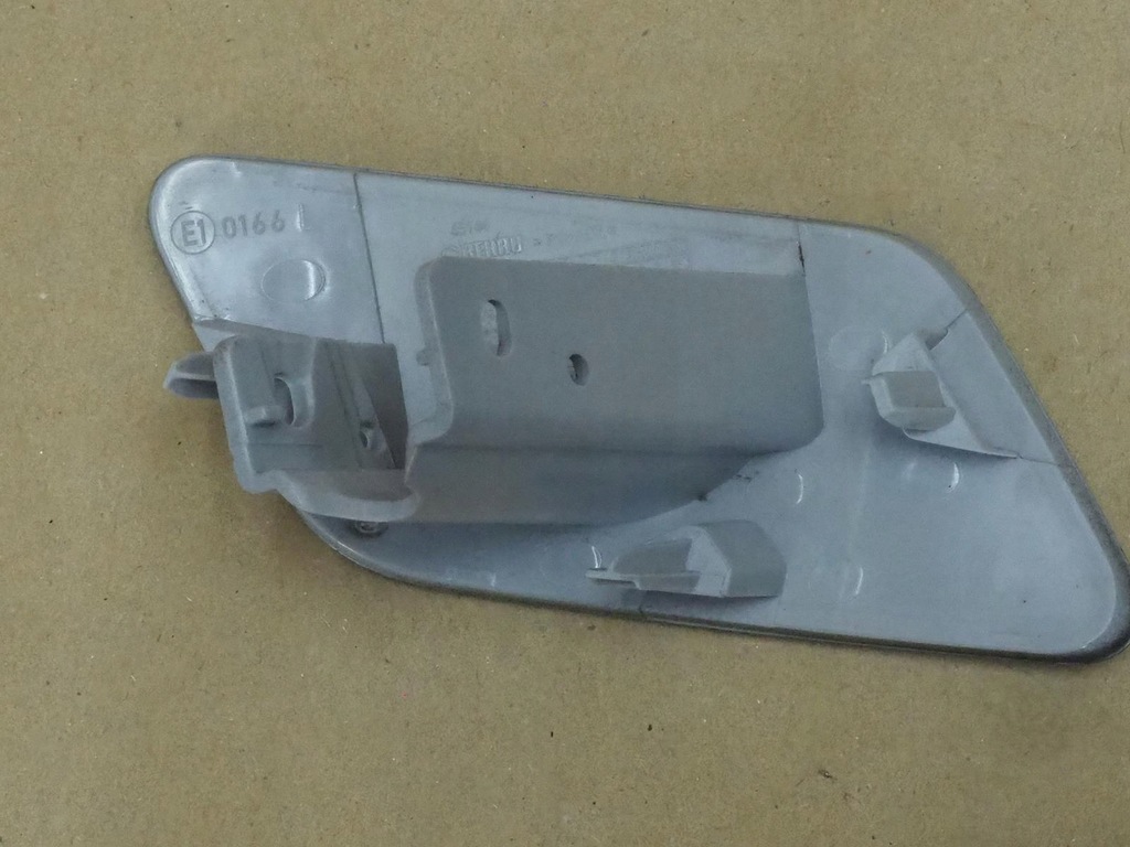 фото №9, Заглушка распылителя левая audi a3 8y 8y0955275