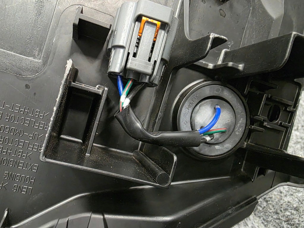 фото №9, Лампа перед права mazda 6 gj gl 2012 - 2015 ghr4-51030 europa