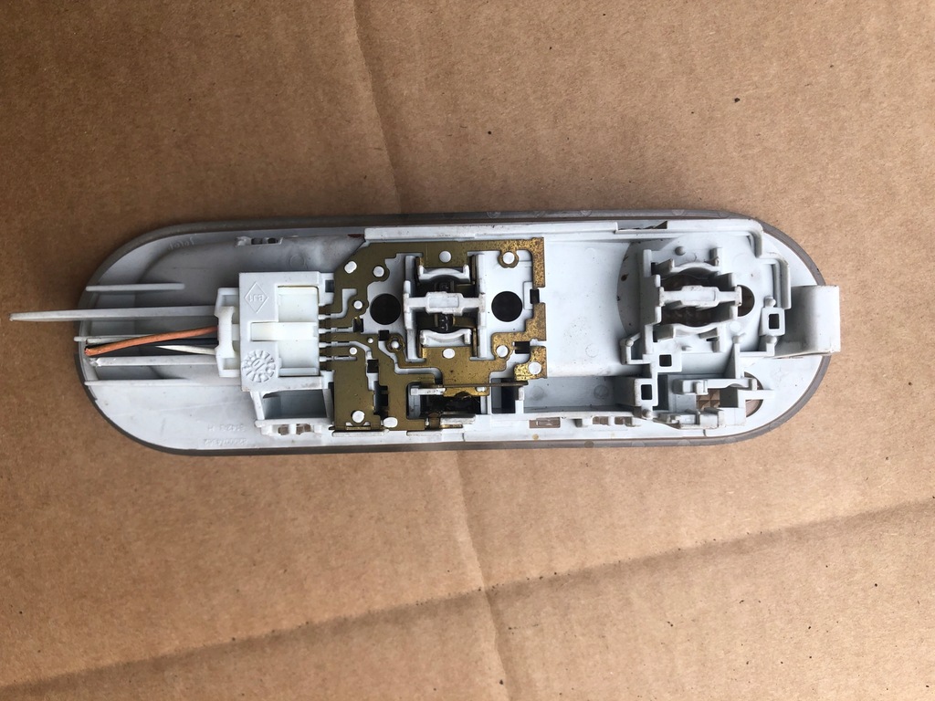 фото №2, Лампа потолочный освещение renault twingo ii 06