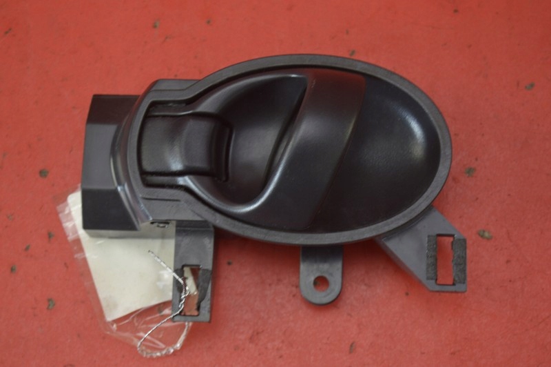 фото №1, Ручка внутрішня ліва перед nissan micra k13 5d 10-13