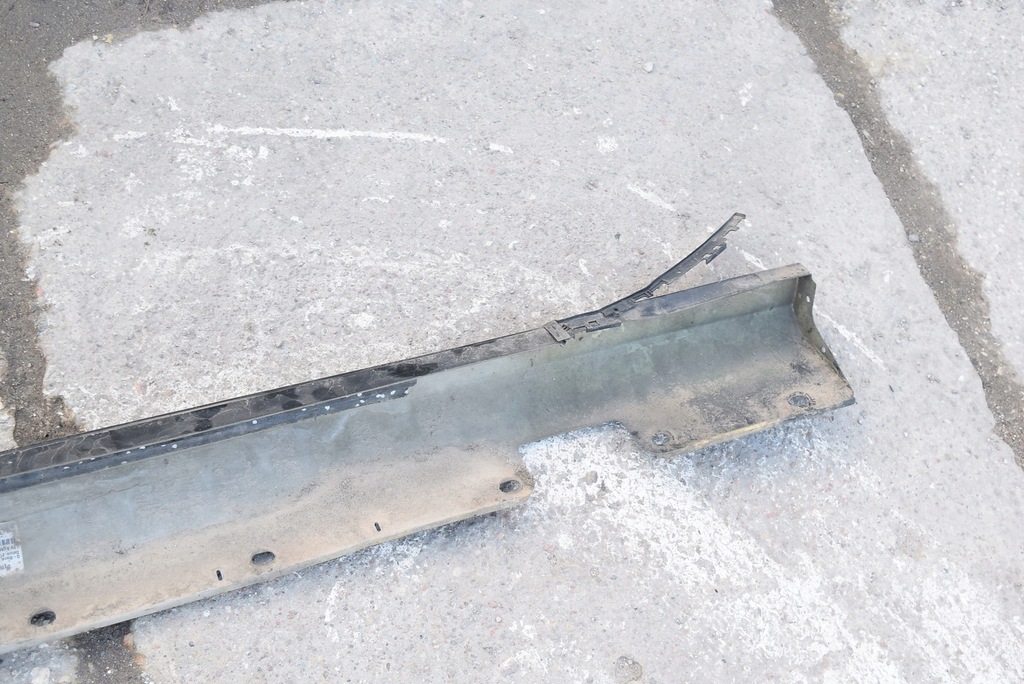 фото №4, Mercedes w211 накладка порог левая sedan