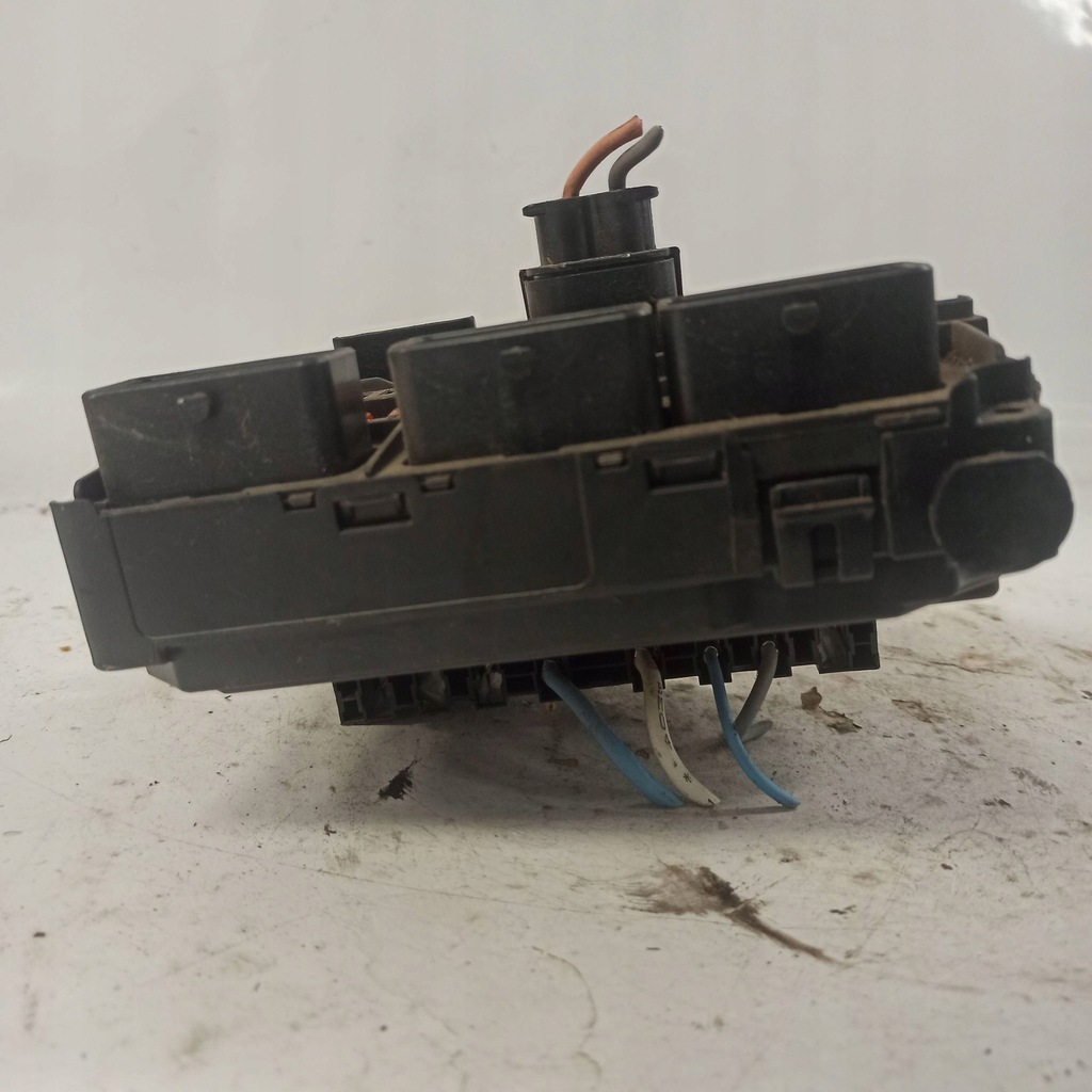 фото №13, Citroen c4 picasso i коробка предохранителей s118983004q