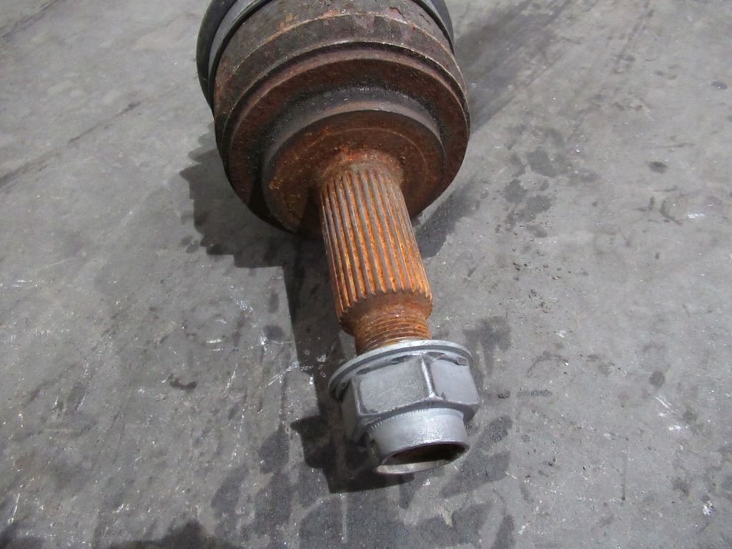 фото №2, Привідний вал правий перед renault master iii 391002176r