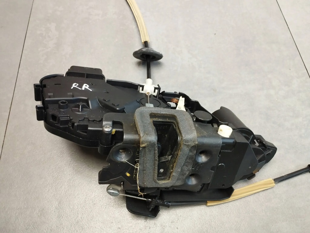 фото №1, Land rover range rover sport l320 замок правий задня 8x2a26412ac