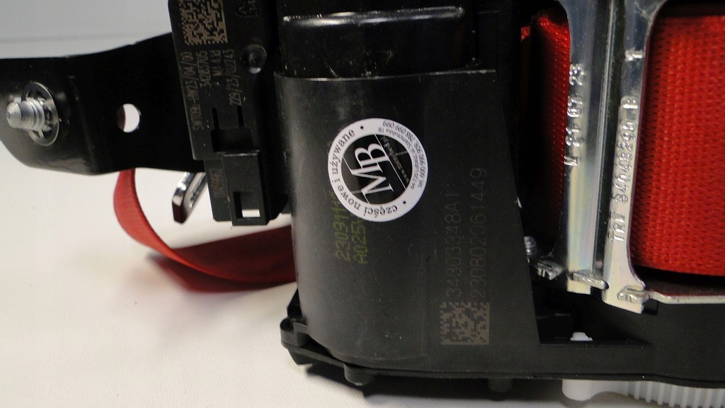 фото №7, Mercedes cle 236 c236 pas безопасности передний правый a2068607600 3d53