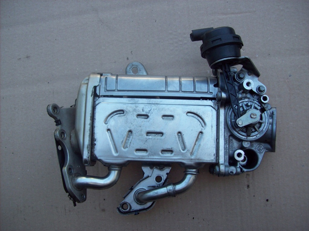 фото №1, Mercedes w213 радиатор выхлопных газов egr a6541401700