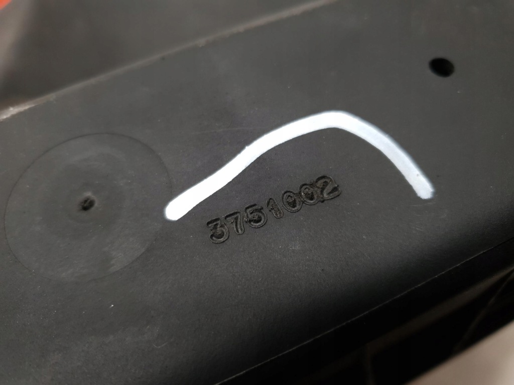 фото №7, Корпус фільтра повітря volvo v40 1.9 di