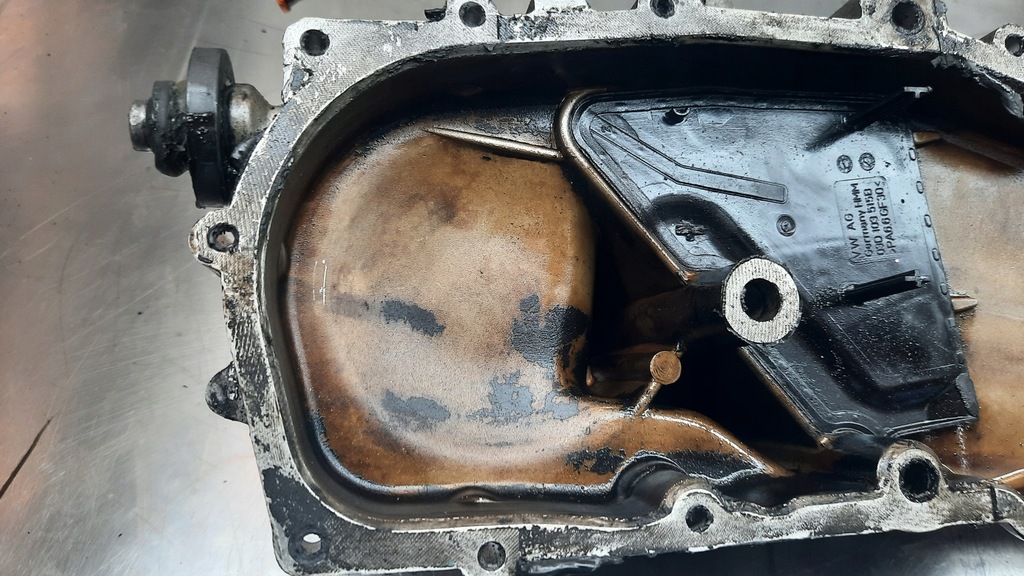 фото №13, Корпус розподільного валу 03d109211 skoda fabia i 1,2b