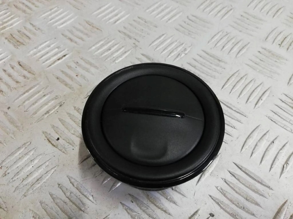 фото №1, Решётка обдув dacia sandero ii logan lift