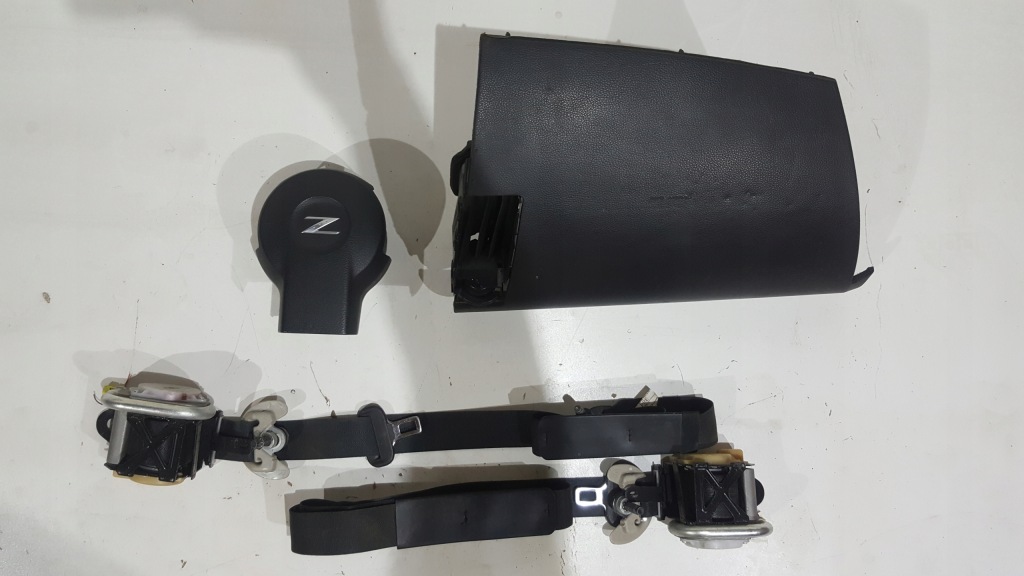 фото №1, Nissan 350z подушка безопасности подушка водителя пассажира заглушка ремни oryg демонтаж