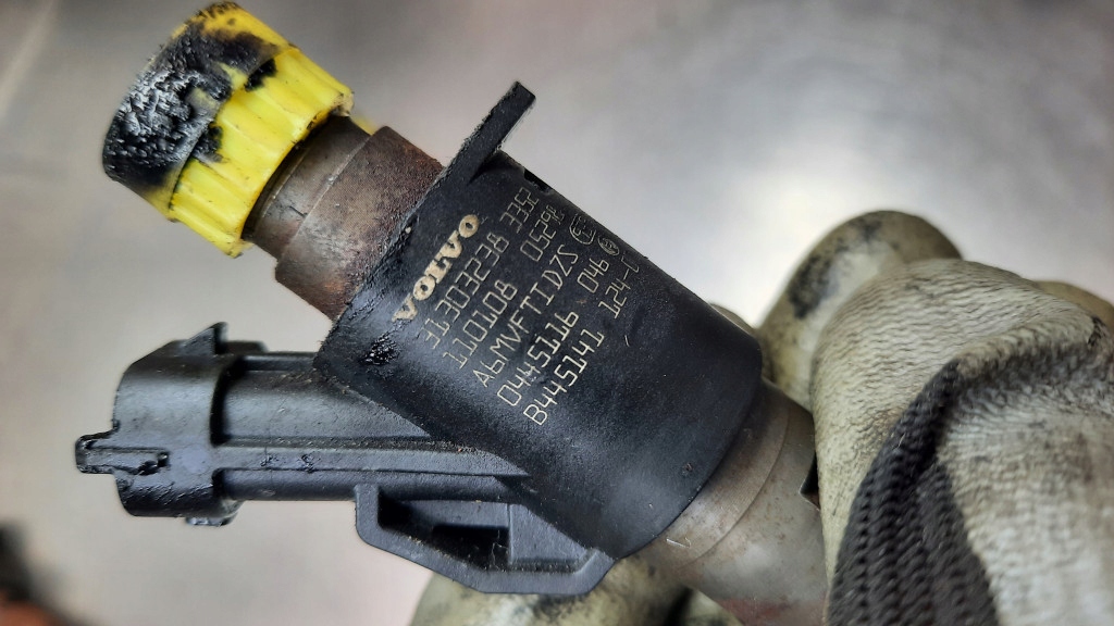 фото №6, Форсунки комплект 31303238 volvo xc60 v60 s60 ii v70 iii s80 ii 2.0 d3