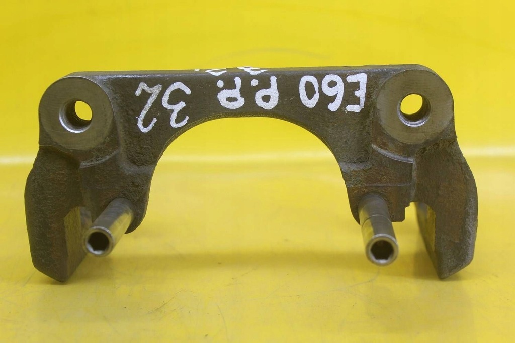 фото №7, Скоба скоба суппорт правый перед bmw e60 4278