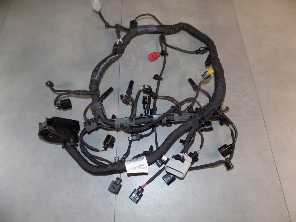 фото №1, Vw passat b8 джгут двигуна 04l972627bl