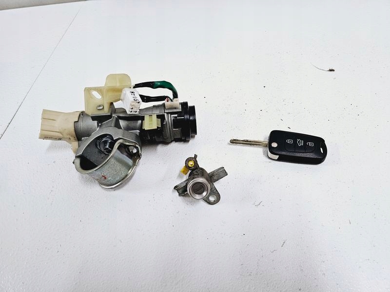 фото №1, Kia soul 1 i замок зажигания ключ вкладка замка