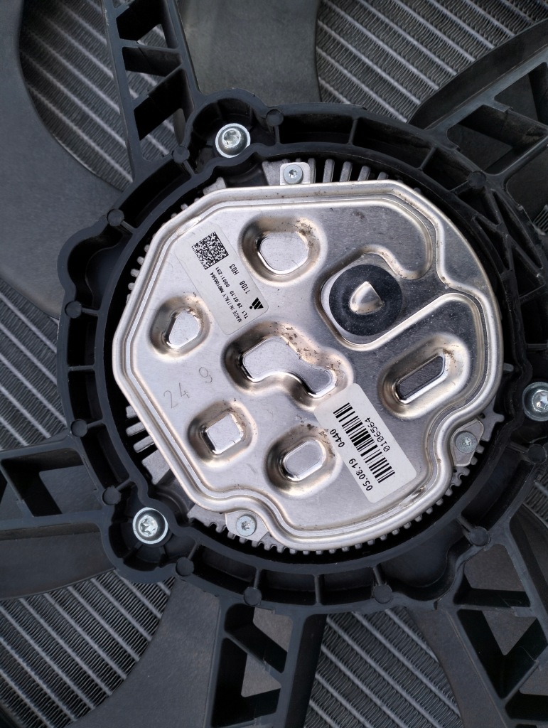 5q0121251 радиатор воды вентилятор volkswagen seat vii octavia leon golf Оригинал