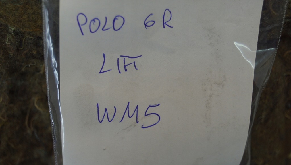 фото №13, Шумоизоляция капот + клипсы vw polo 6r lift