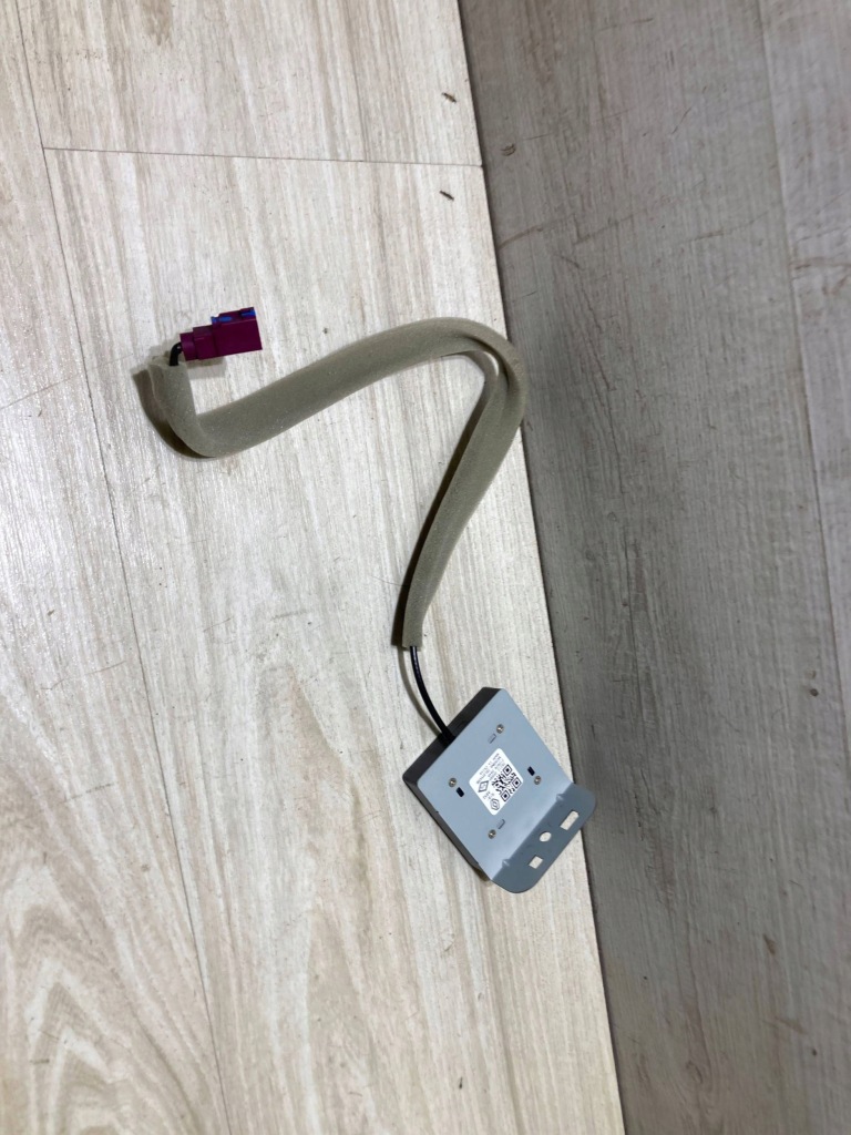 фото №1, Антена gps renault captur ii 19- clio v megane iv arkana