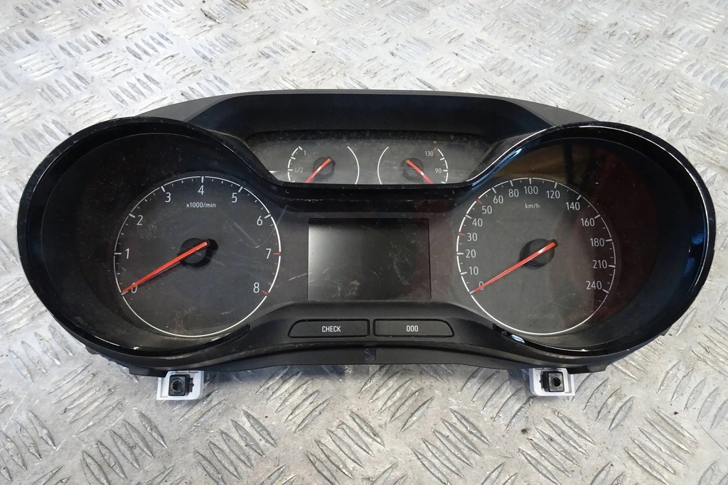 фото №1, Opel grandland x счетчик приборы спидометр 19-