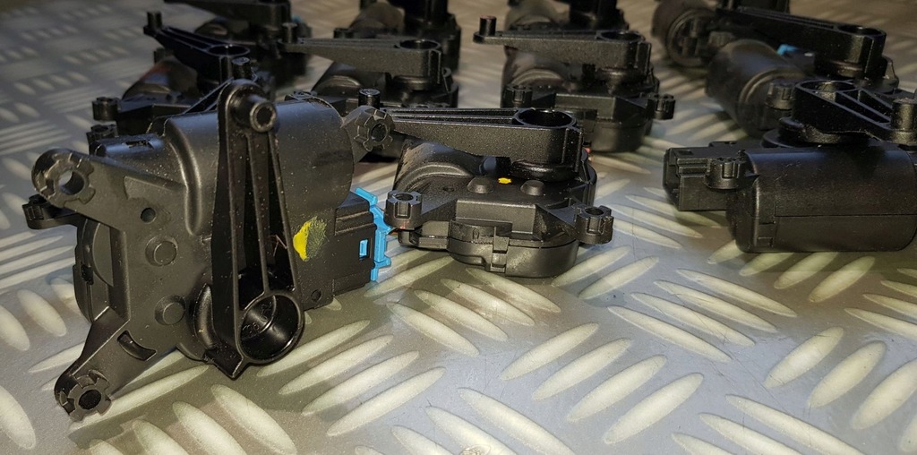 фото №9, Vw transporter t5 multivan t6 моторчик крышка тяга отопителя 7l0907511ak