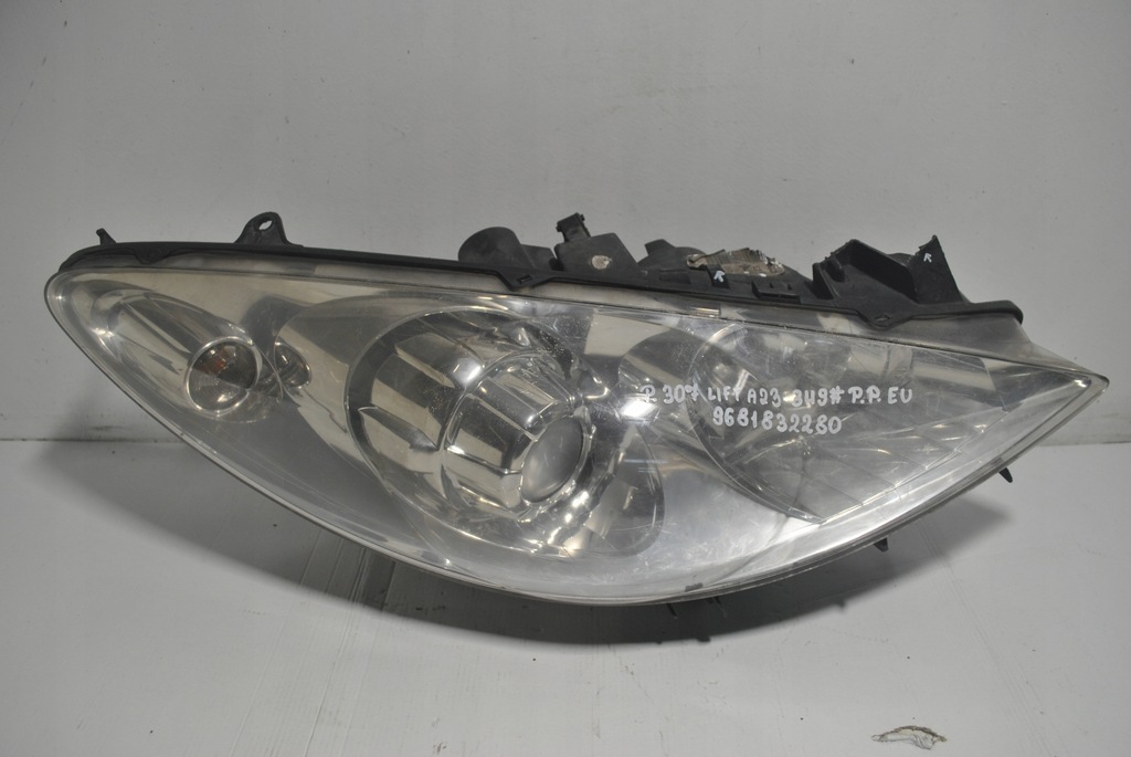 фото №1, Лампа передня правий перед peugeot 307 lift europa
