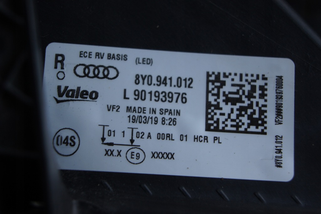 фото №11, Audi a3 8y s-line перед капот бампер лампи ly3u