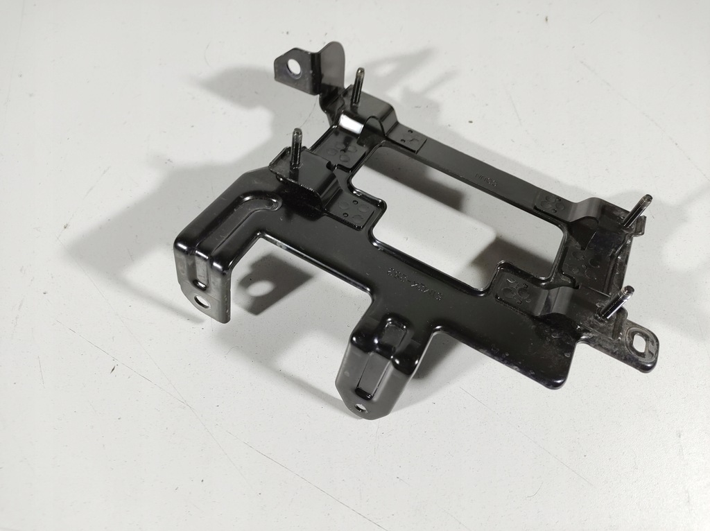 фото №10, Hyundai ioniq 17r- кронштейн компьютер двигателя