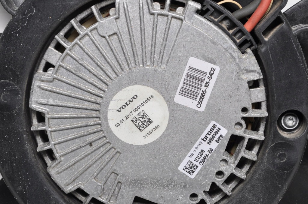 Volvo xc60 2 xc90 v60 s60 s90 v90 вентилятор радиатора 31657360 Оригинал