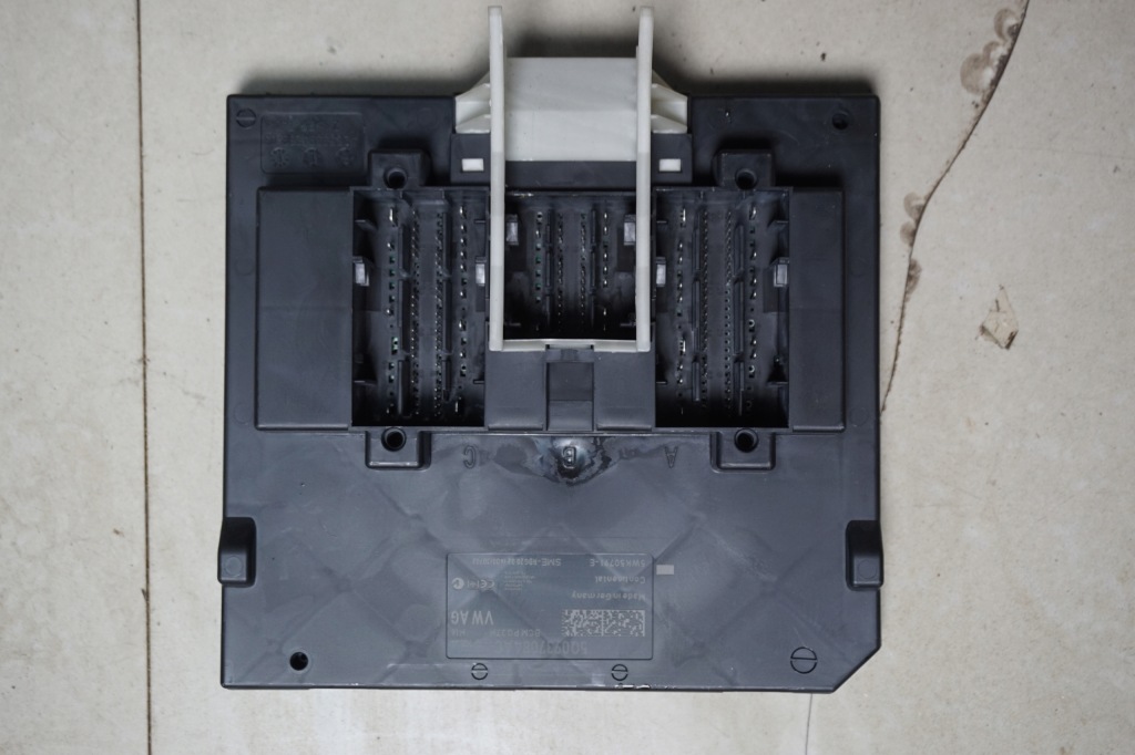 фото №1, Модуль комфорта audi a3 8v 5q0937084ac