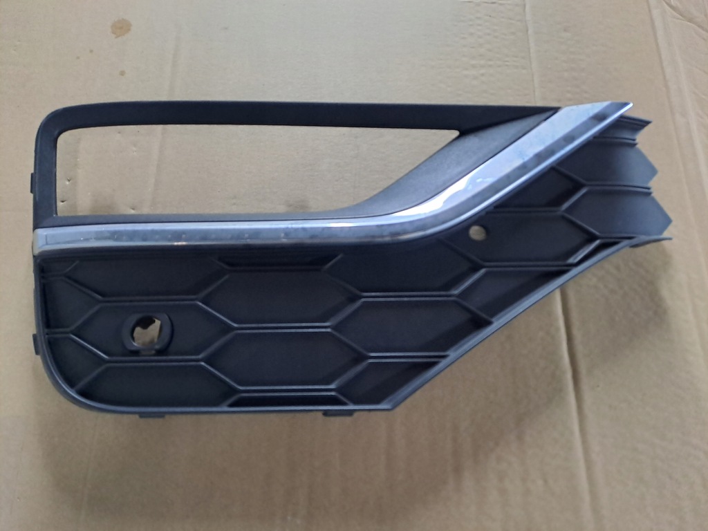 фото №1, Решітка права vw amarok