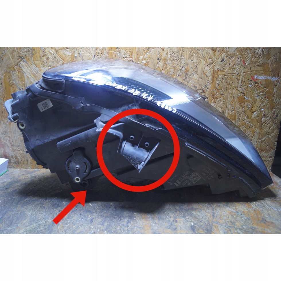 фото №9, Audi a3 8v lift лампа левый перед bi-xenon c1787 uk