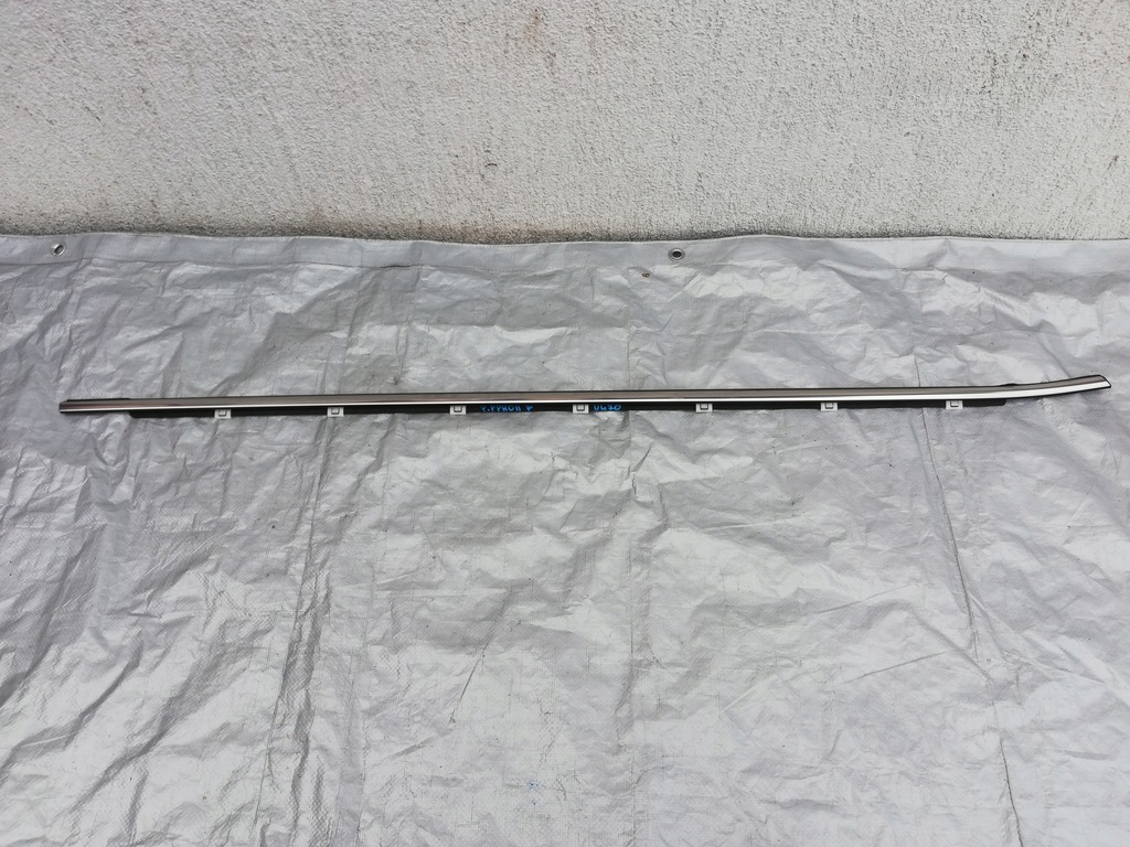 фото №1, Молдинг ущільнювач правий перед kia pro ceed ii двері 12-17 хром