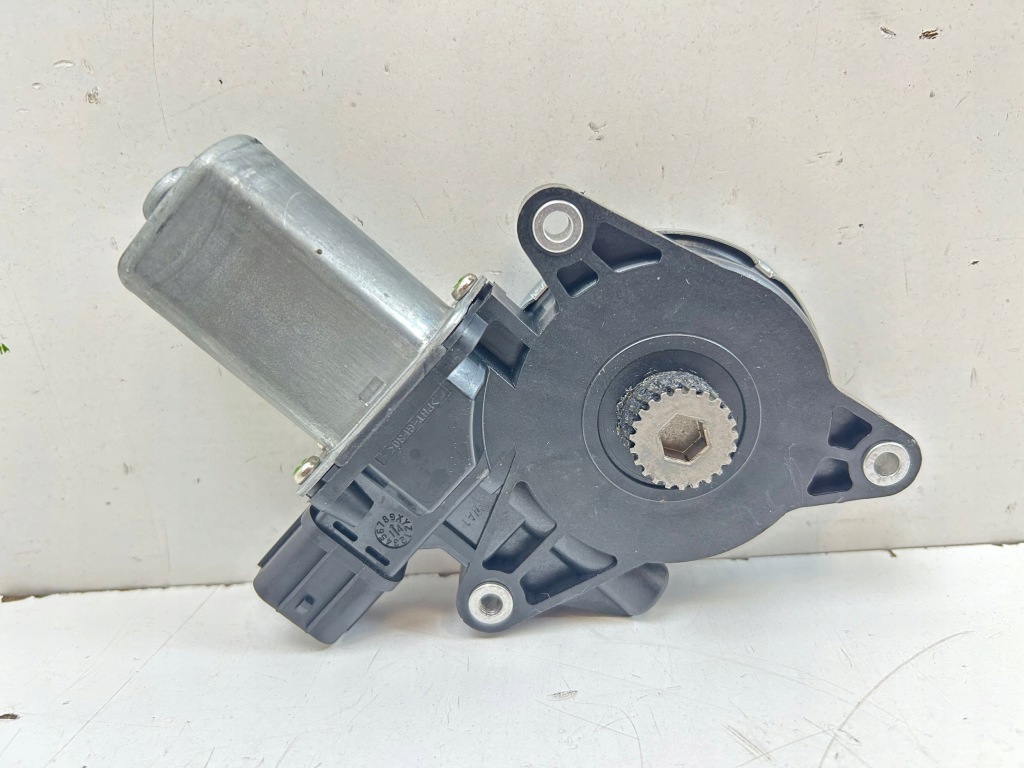 фото №6, 2014 tesla model s моторчик люк ed464901