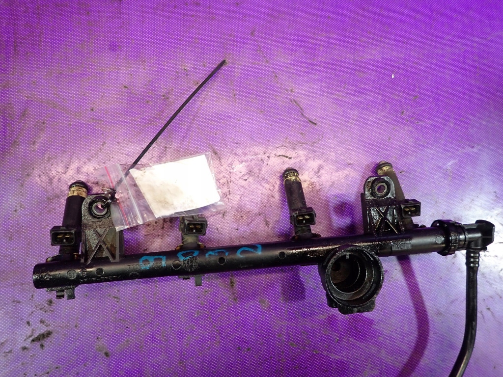 фото №8, Renault thalia i 02-06 1.4 75km молдинг впрыскная 7700274294