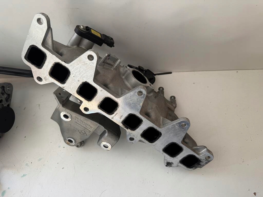 фото №1, Коллектор всасывающий renault master iii master iv 140032042r