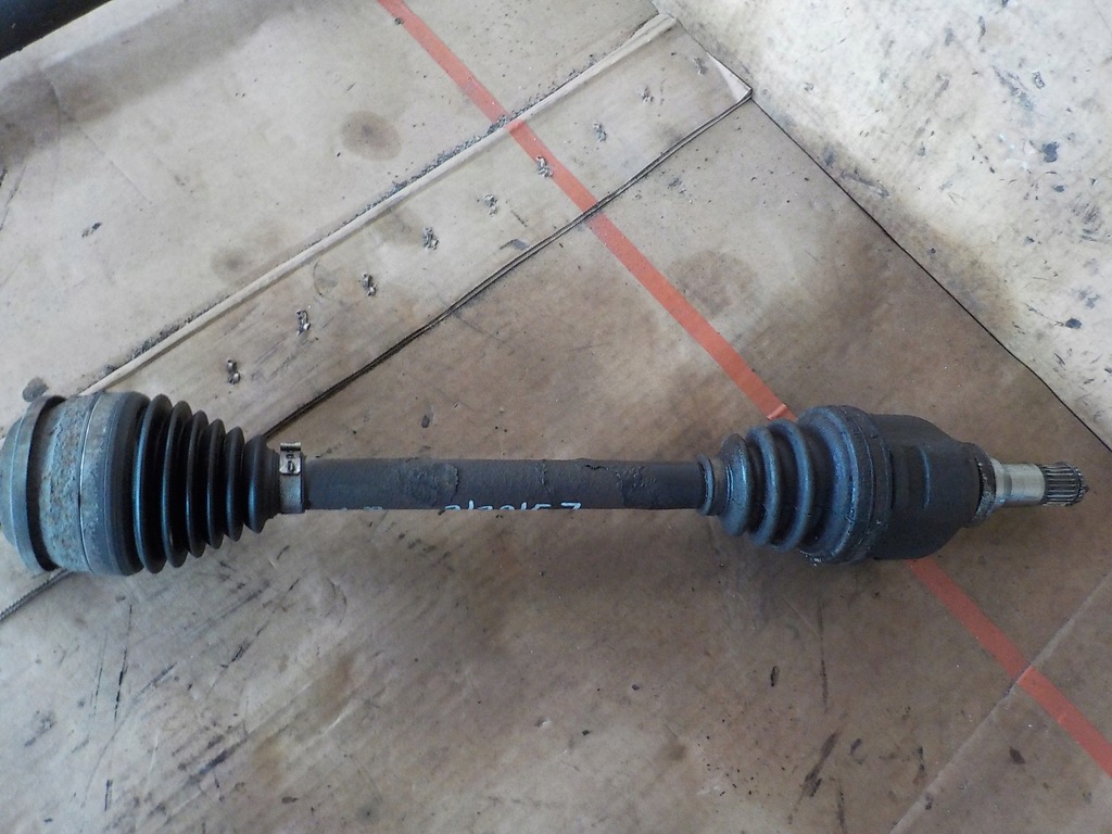 фото №1, Toyota auris 1.3b приводной вал левый перед