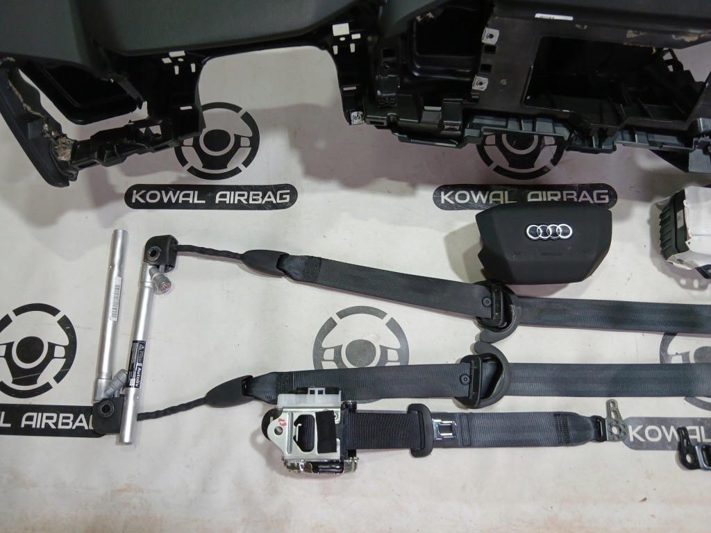 фото №7, Audi q4 e-tron head up панель приладів панель  подушка безпеки подушки безпеки ремені оригінал демонтаж