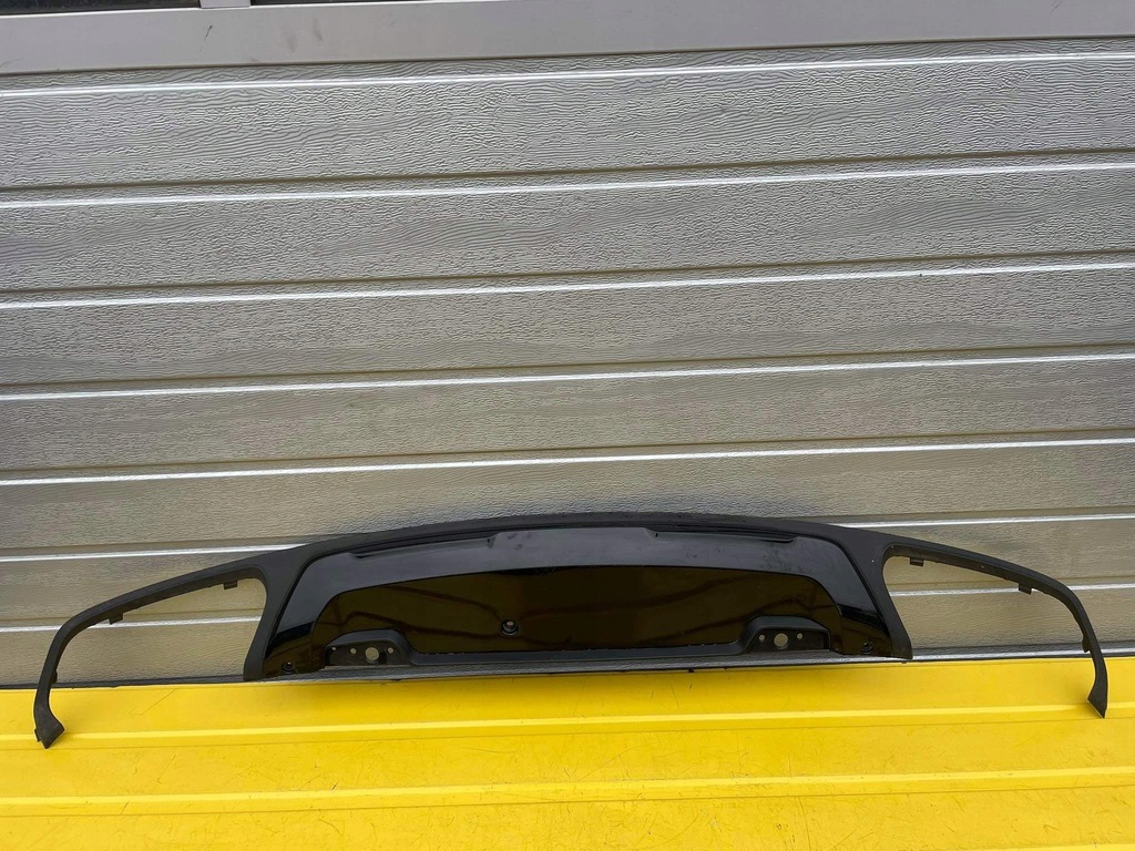 фото №1, Volvo xc40 накладка бампера задня 31407965