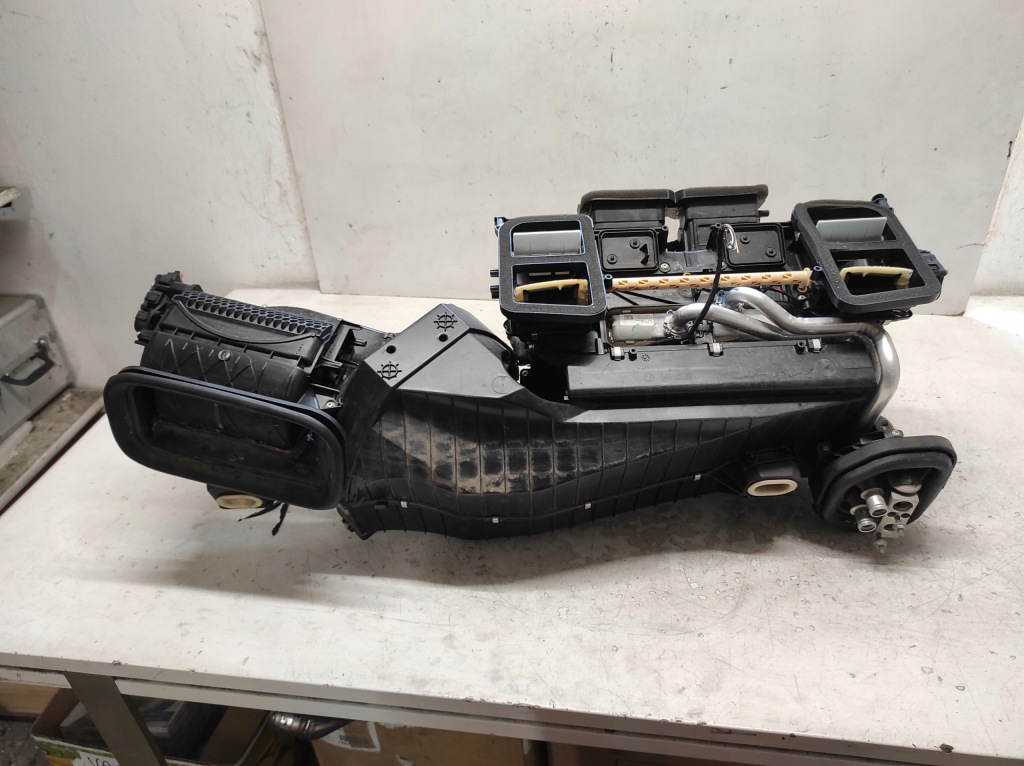 фото №5, Mercedes e coupe w207 lift 13- обігрівач a2128305060