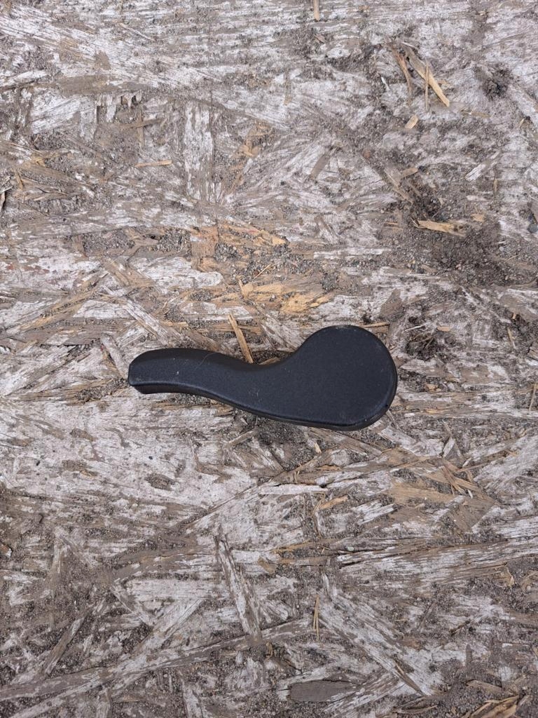 Audi tt 17- 8s0821432a кронштейни крила Оригінал