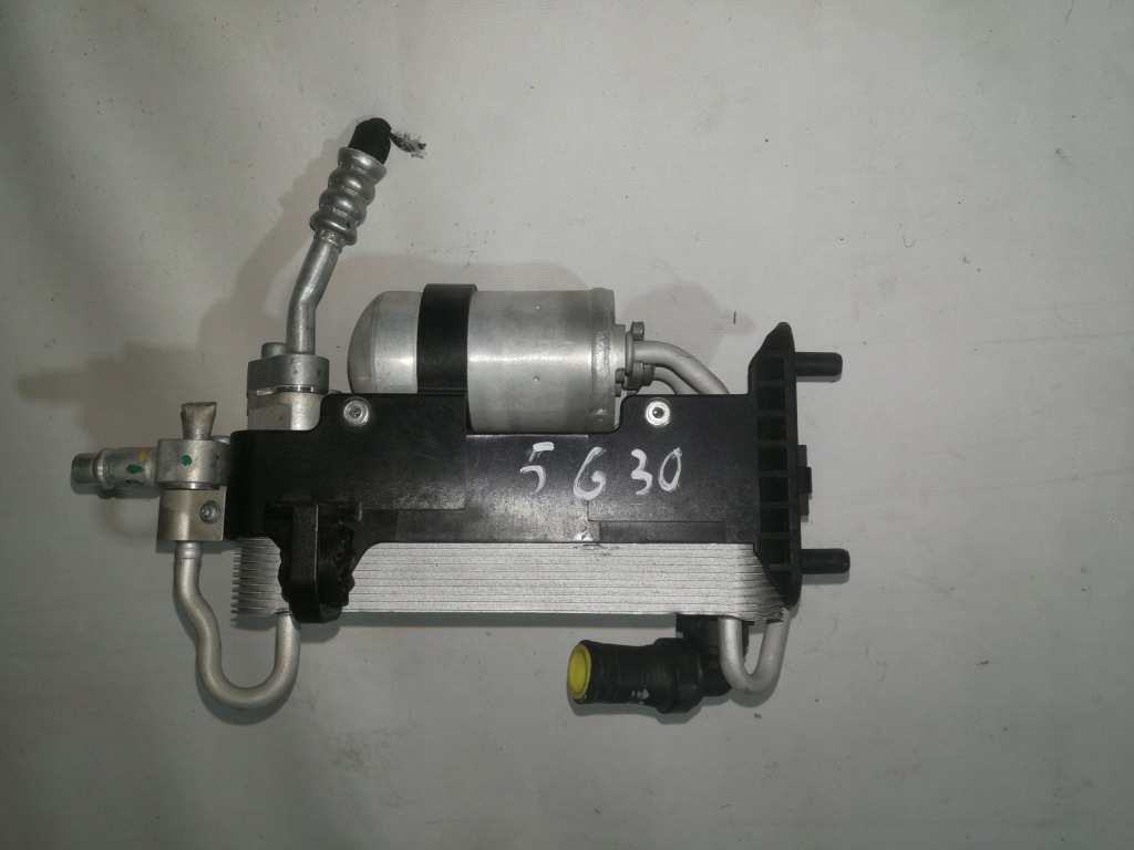 фото №1, Bmw оригинальный номер 9309007 радиатор кондиционера