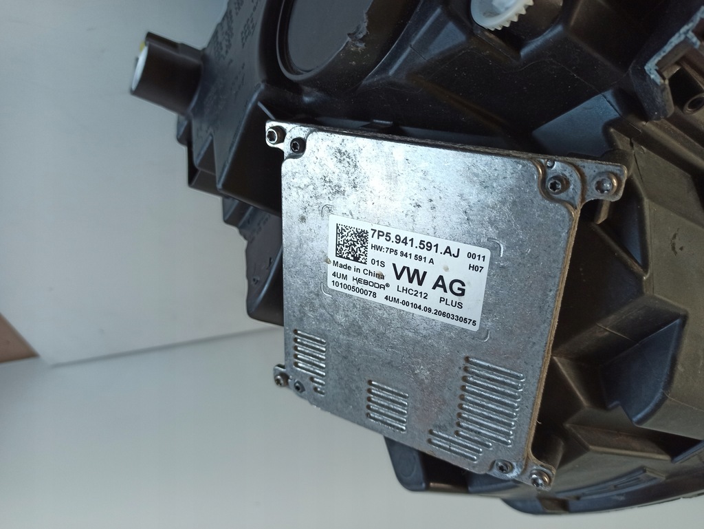 фото №8, Лампа левая skoda karoq 57b941015d