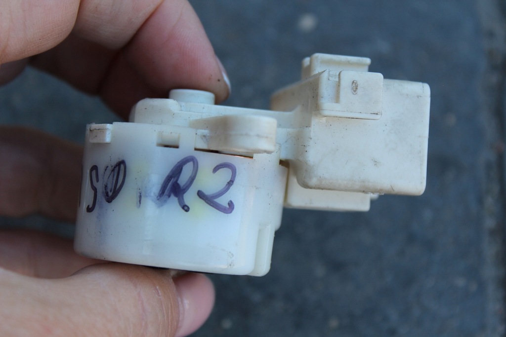 фото №8, Колодка замка зажигания toyota avensis t27 verso 09r