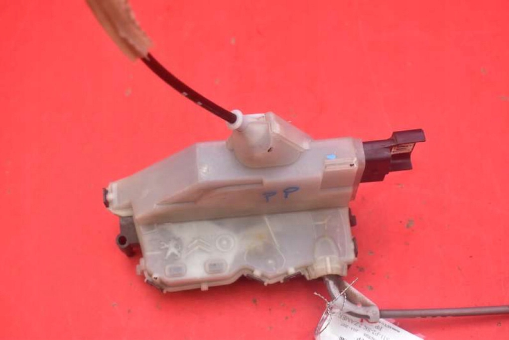 фото №1, Замок двері правий перед передній eu psa016899 citroen c4 cactus 14-17