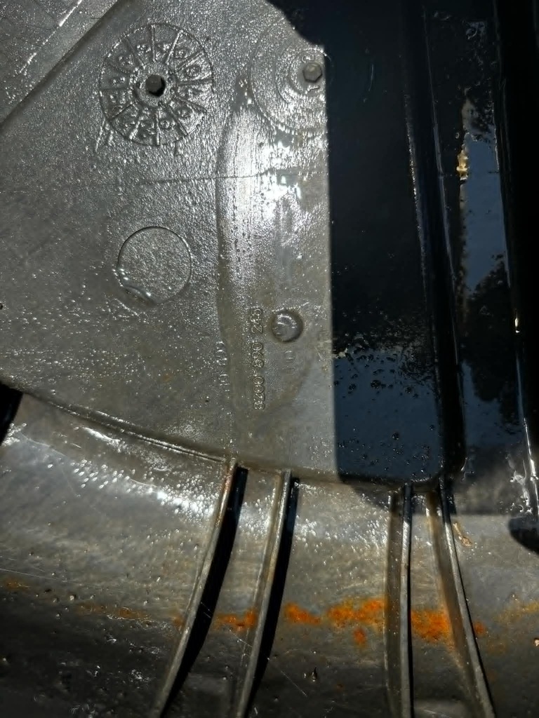 фото №9, Renault megane iii scenic iii поддон багажника 8200890248