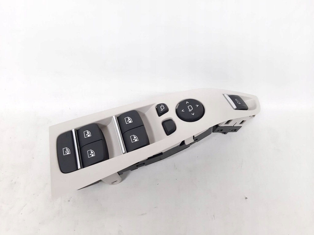 фото №1, Панель управление окон 6832729 bmw x5 g05